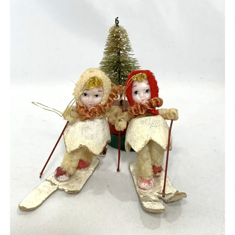 Delta Novelty Japan Figures Cardboard‎ Vintage Putz Skiing + Tree (DAMAGE)